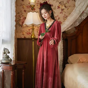 As Mulheres De Luxo Sleepdress Palácio De Princesa Mangas Compridas Nobre Nightdress De Ouro De Veludo Camisola Manter Aquecido Dormir Saia Homewea
