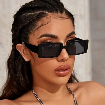 KUJUNY Nova Praça de Óculos de Sol Para Mulheres a Tendência Feminina Cor Transparente Óculos de sol Ldies Passarela Óculos Pequeno Quadro Eyewears